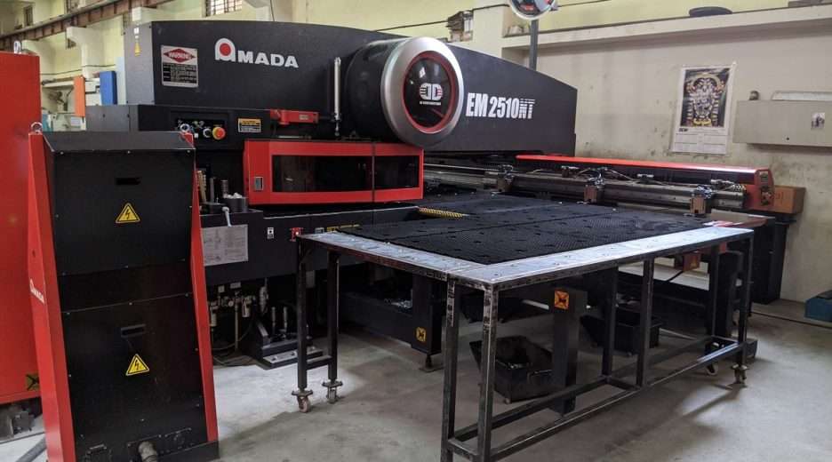 Amada EMK2510NT